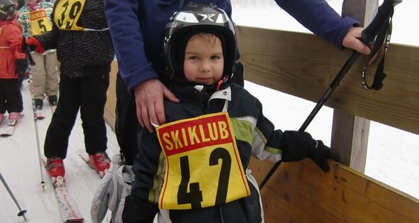 Fotoalbum: Kinderchikurs und Clubmeisterschaft Kinder 2011/12